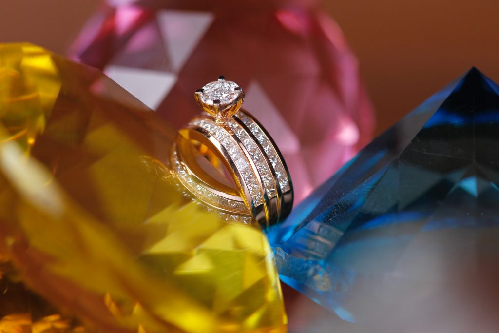 6 Things To Consider Before Buying A Ring Online